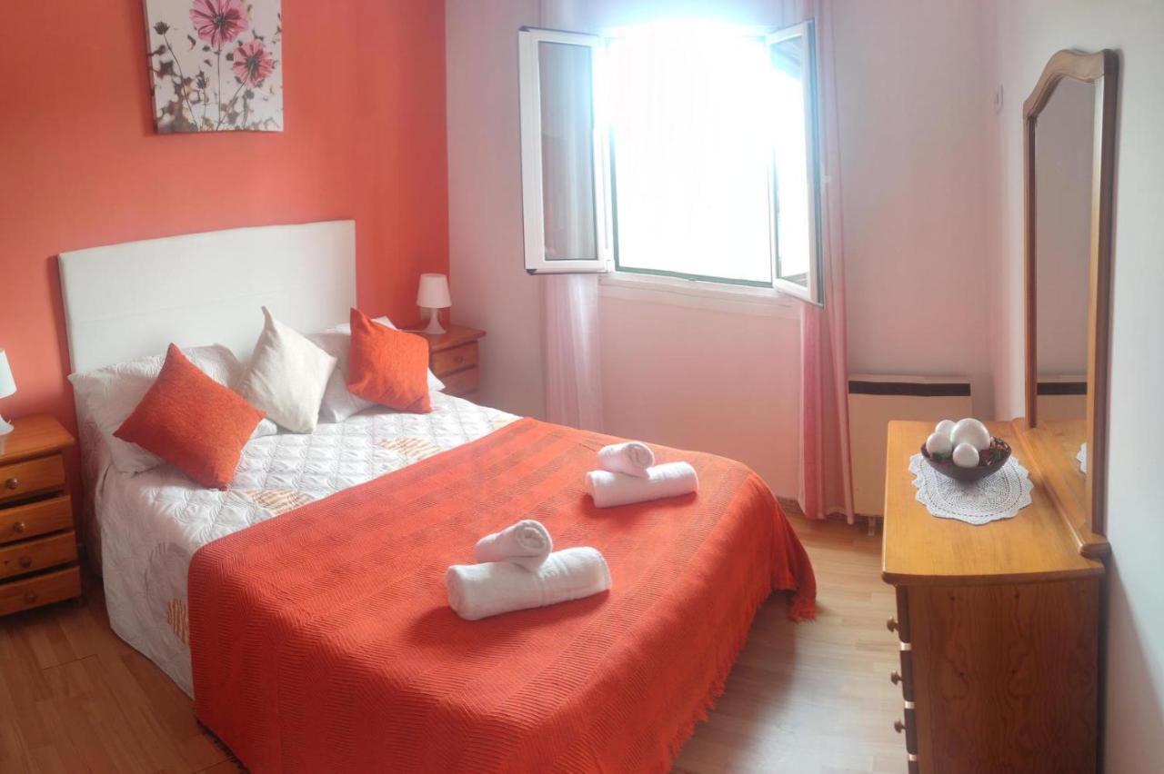 Apartamentos Turisticos Lemos O Pedrouzo Exteriör bild