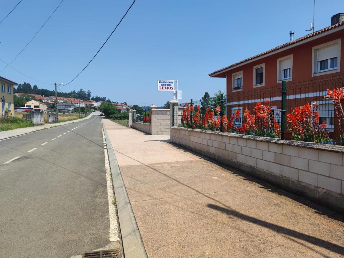 Apartamentos Turisticos Lemos O Pedrouzo Exteriör bild