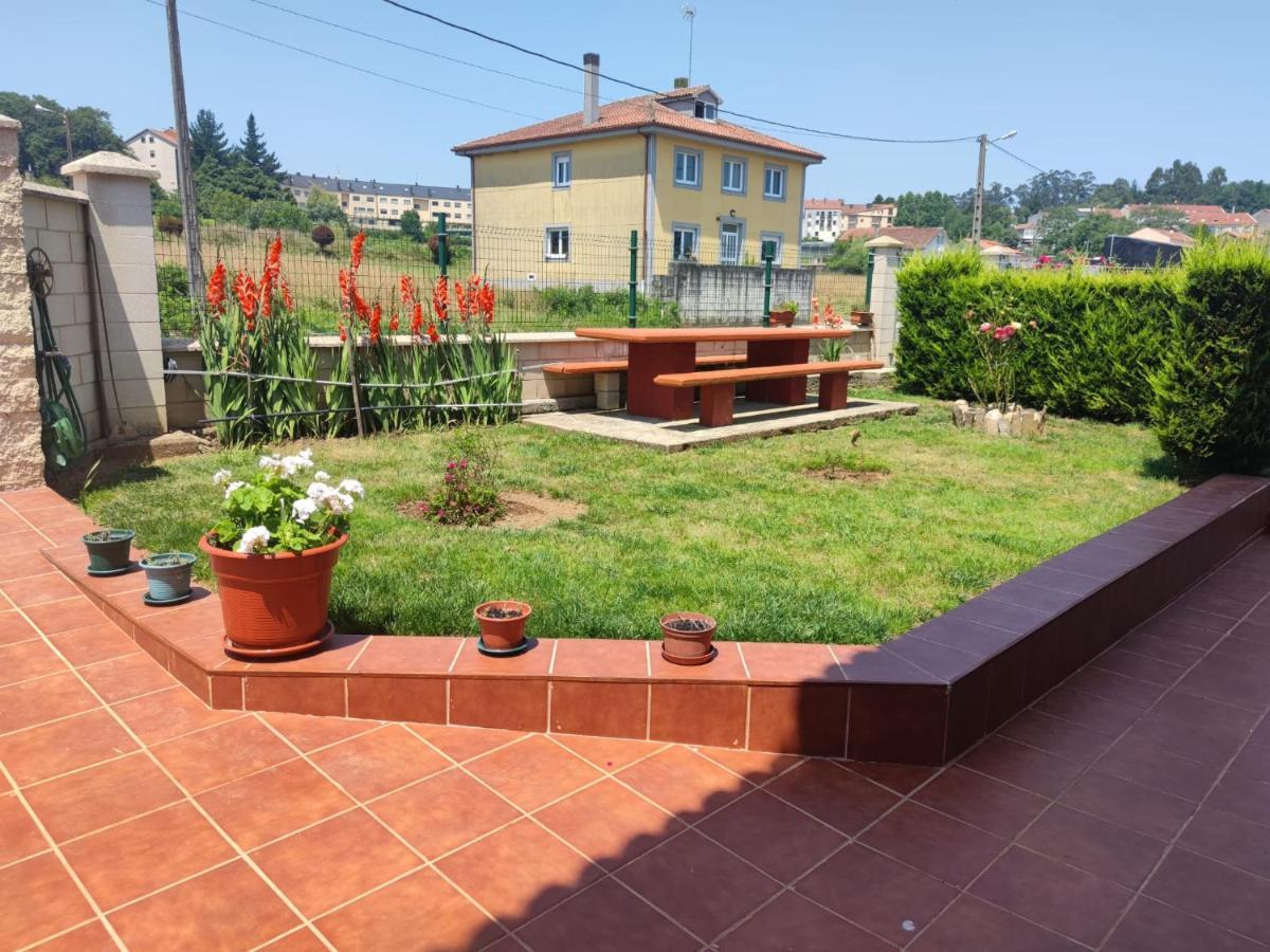 Apartamentos Turisticos Lemos O Pedrouzo Exteriör bild