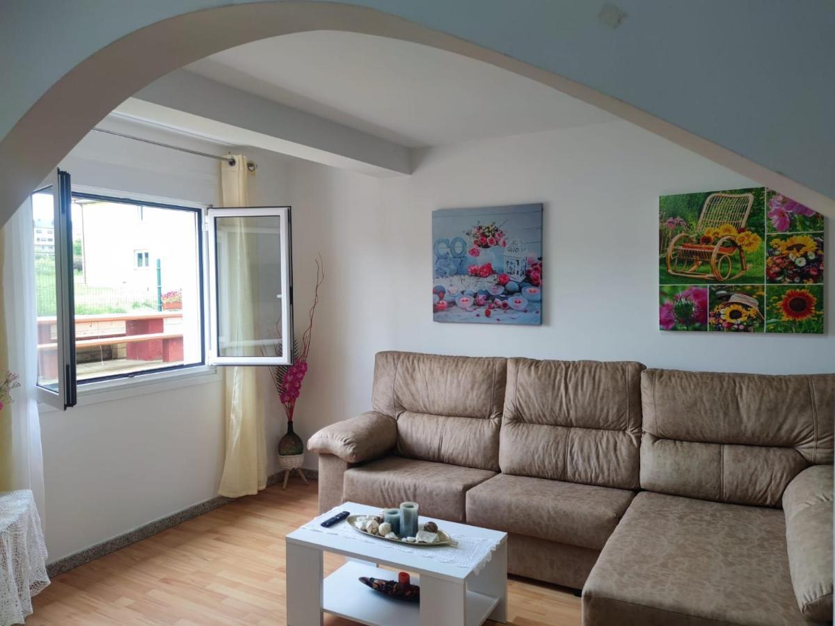 Apartamentos Turisticos Lemos O Pedrouzo Exteriör bild