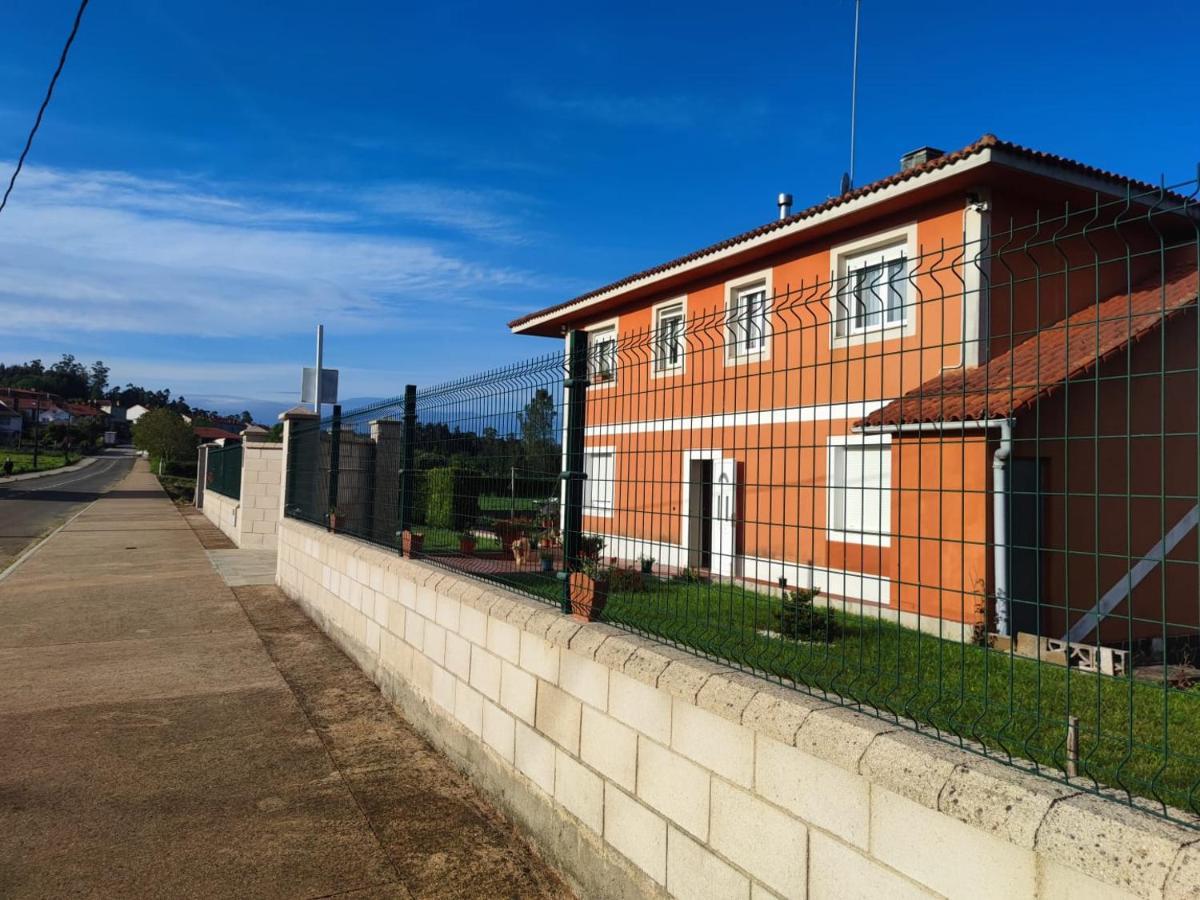 Apartamentos Turisticos Lemos O Pedrouzo Exteriör bild