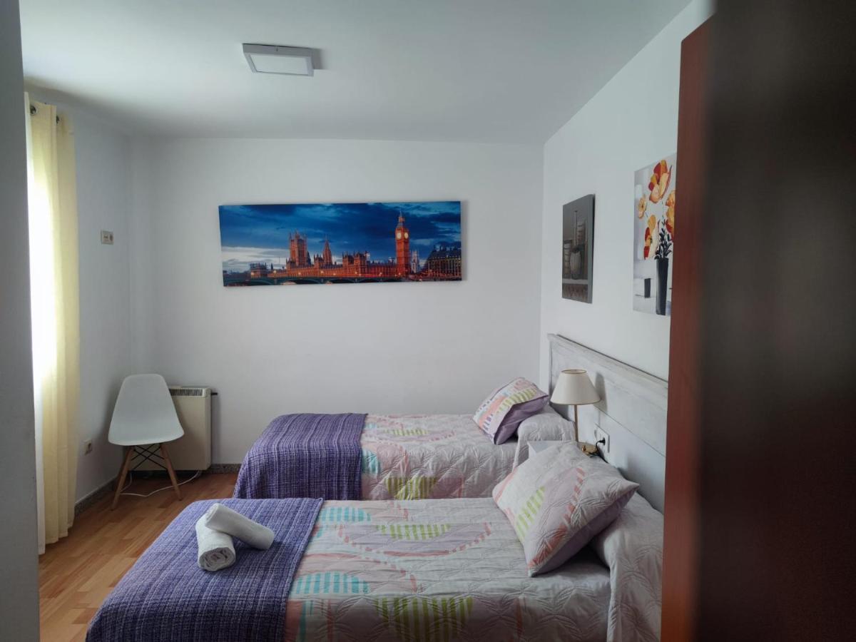 Apartamentos Turisticos Lemos O Pedrouzo Exteriör bild